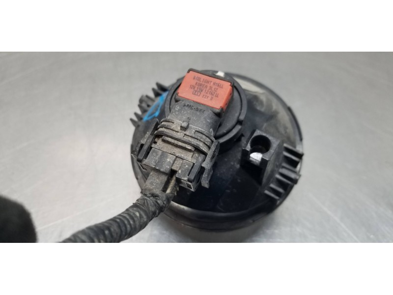 Recambio de faro antiniebla derecho para ssangyong rodius xdi referencia OEM IAM 8320221500  