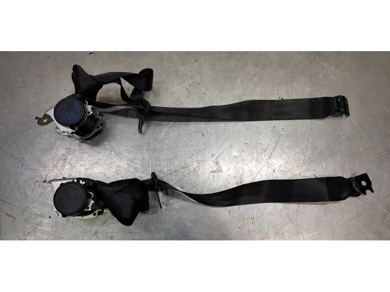 Recambio de asientos tercera fila ( pareja ) para renault scenic iv grand zen referencia OEM IAM 890017157R  