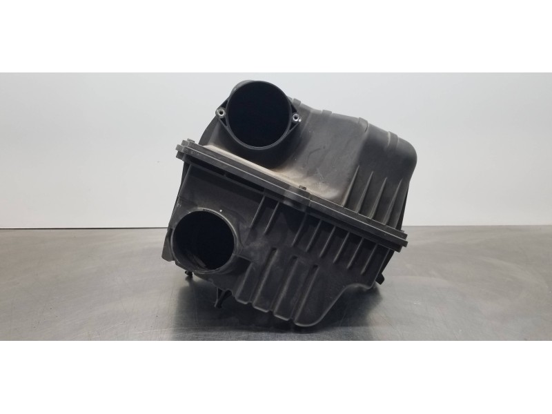 Recambio de filtro aire para ssangyong rodius xdi referencia OEM IAM 2311021100  