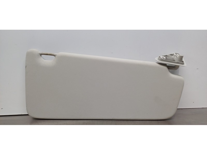 Recambio de parasol izquierdo para land rover discovery sport pure referencia OEM IAM LR060426 FK7204101BB8LBM 