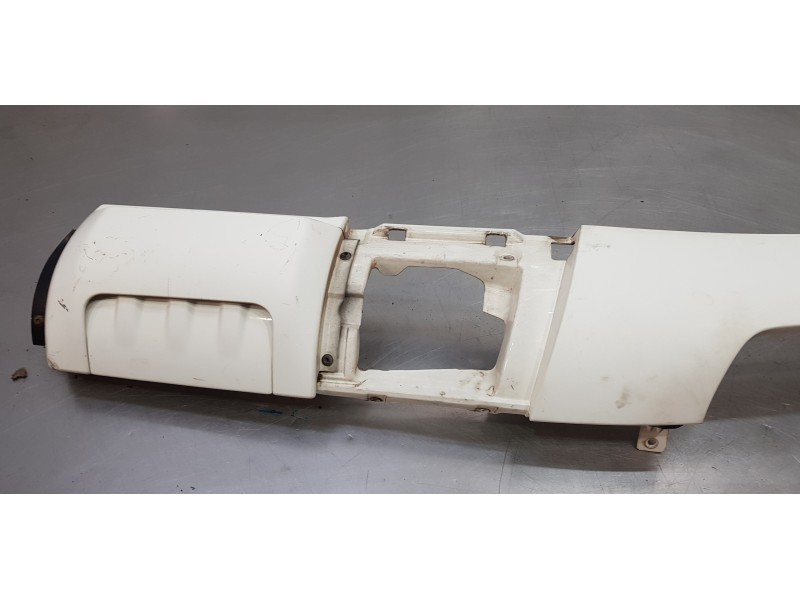 Recambio de aleta delantera derecha para nissan atleon tk356 referencia OEM IAM   