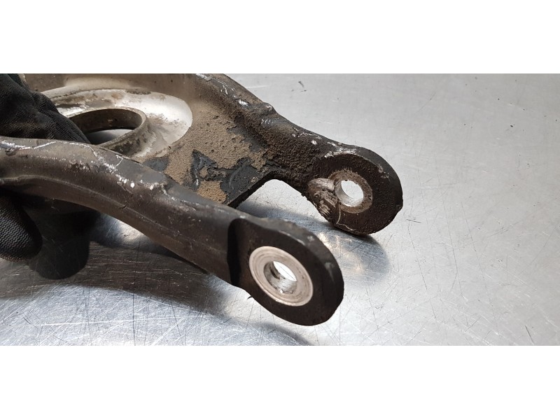 Recambio de brazo suspension inferior trasero izquierdo para hyundai i40 premium referencia OEM IAM 552103Z055  