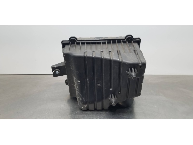 Recambio de filtro aire para ssangyong rodius xdi referencia OEM IAM 2311021100  