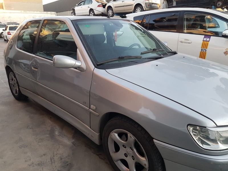 peugeot 306 berlina 3/4/5 puertas (s2) del año 2001