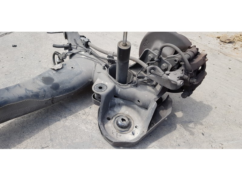 Recambio de puente trasero para peugeot 308 sw allure referencia OEM IAM 9827421180   Recambio de puente trasero para peugeot 308 sw allure referencia OEM IAM 9827421180