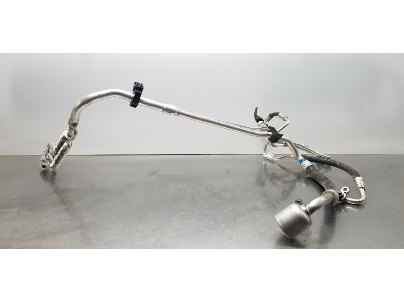 Recambio de tubos aire acondicionado para hyundai tucson klass referencia OEM IAM 97777N7011 97775N7011 