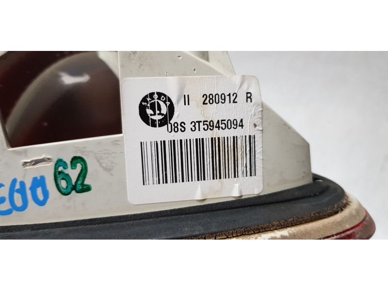 Recambio de piloto trasero derecho interior para skoda suberb (3t4) elegance referencia OEM IAM 3T5945094  