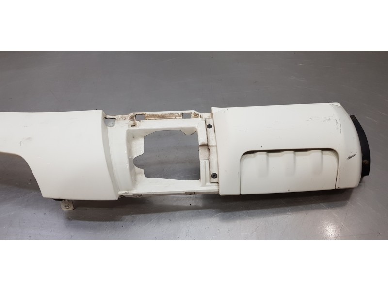 Recambio de aleta delantera izquierda para nissan atleon tk356 referencia OEM IAM   