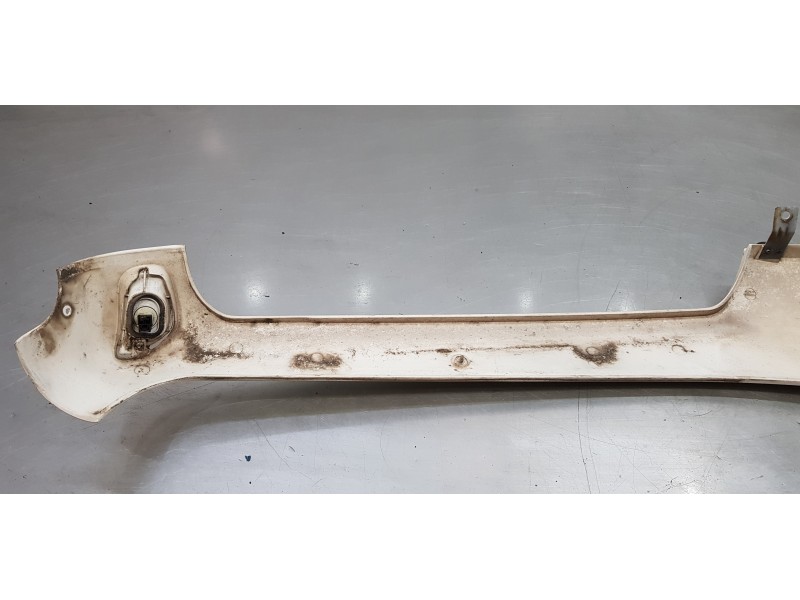 Recambio de aleta delantera izquierda para nissan atleon tk356 referencia OEM IAM   