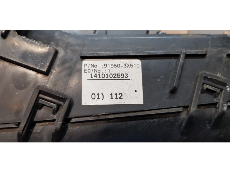 Recambio de caja reles / fusibles para hyundai i40 premium referencia OEM IAM 919513X140  