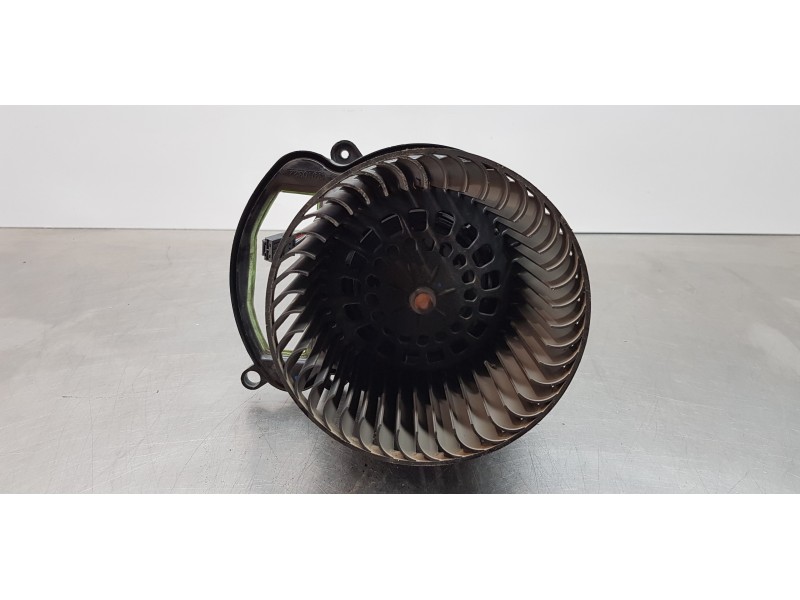 Recambio de motor calefaccion para renault espace v icon referencia OEM IAM 272109102R  