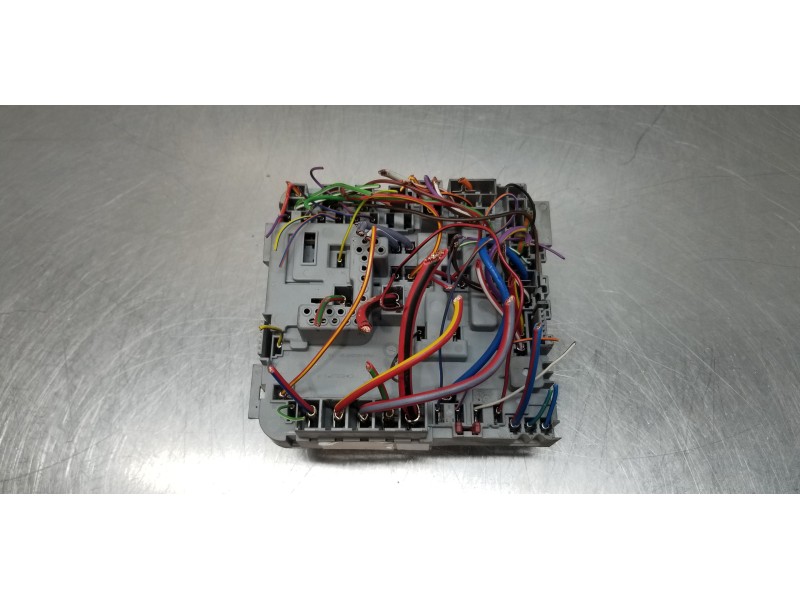 Recambio de caja reles / fusibles para fiat doblo ii cargo (263) furgón basis maxi referencia OEM IAM 51867698   Recambio de caja reles / fusibles para fiat doblo ii cargo (263) furgón basis maxi referencia OEM IAM 51867698