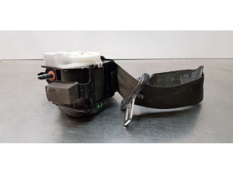 Recambio de cinturon seguridad trasero derecho para hyundai i40 premium referencia OEM IAM 898103Z100  