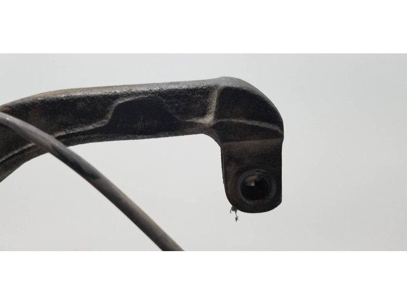 Recambio de mangueta delantera izquierda para ssangyong rodius xdi referencia OEM IAM 4121021200  