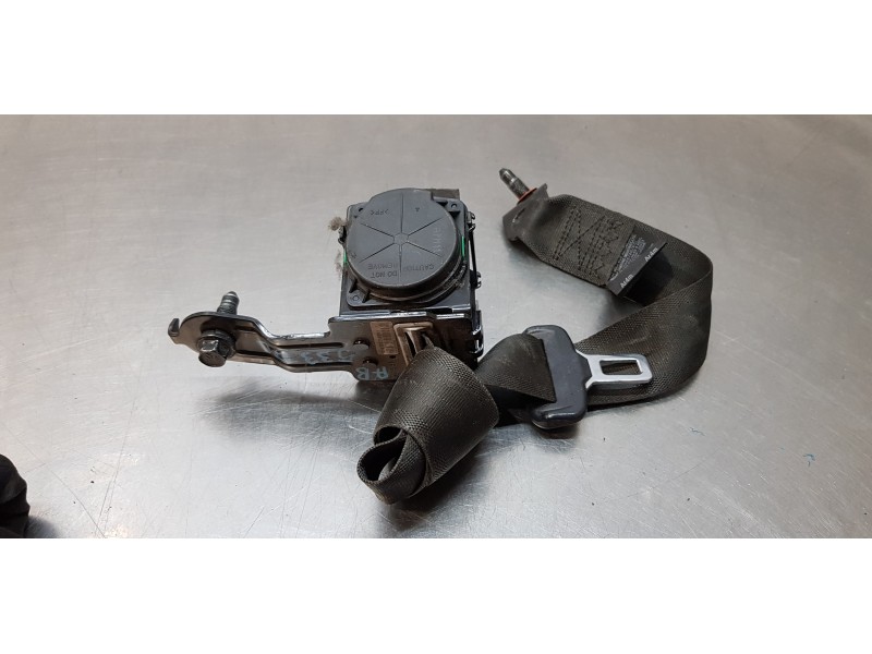 Recambio de cinturon seguridad trasero derecho para hyundai i40 premium referencia OEM IAM 898103Z100  