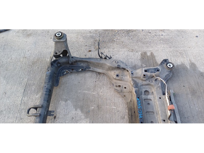 Recambio de puente delantero para land rover discovery sport pure referencia OEM IAM LR084444 GK725000AE 