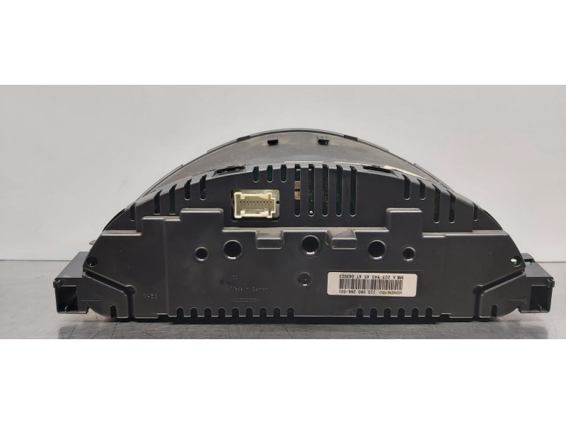 Recambio de cuadro instrumentos para mercedes clase c (w203) berlina 230 compressor (203.040) referencia OEM IAM A2035404547  