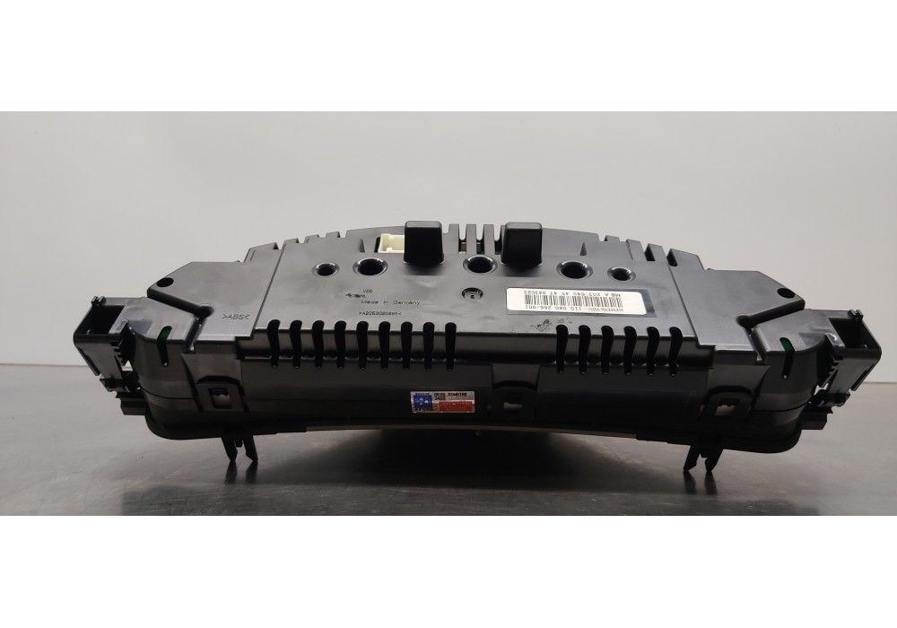 Recambio de cuadro instrumentos para mercedes clase c (w203) berlina 230 compressor (203.040) referencia OEM IAM A2035404547  