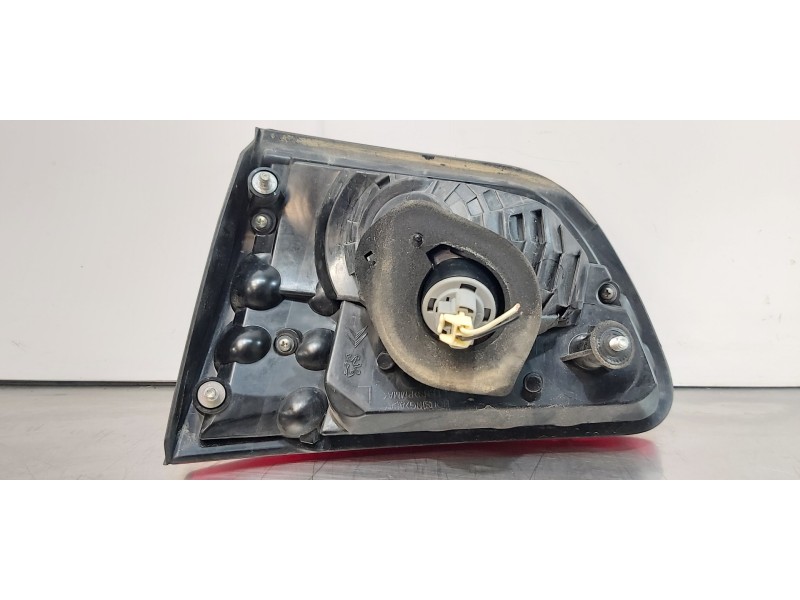 Recambio de piloto trasero izquierdo interior para citroen c-crosser exclusive referencia OEM IAM 6350EK   Recambio de piloto trasero izquierdo interior para citroen c-crosser exclusive referencia OEM IAM 6350EK