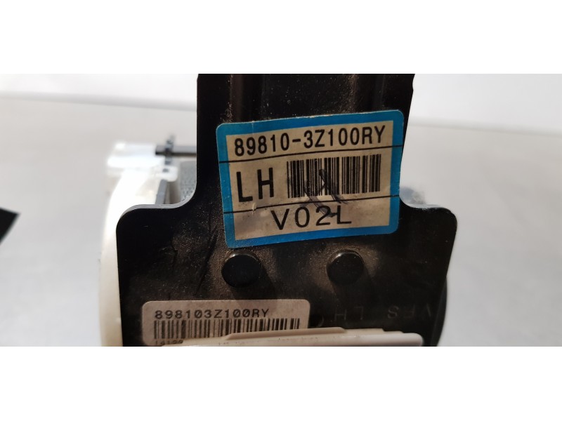 Recambio de cinturon seguridad trasero izquierdo para hyundai i40 premium referencia OEM IAM 898103Z100  