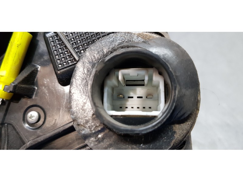 Recambio de cerradura puerta delantera derecha para toyota auris active referencia OEM IAM 6903002220   Recambio de cerradura puerta delantera derecha para toyota auris active referencia OEM IAM 6903002220