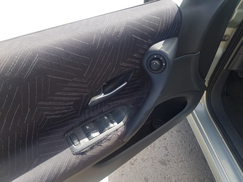 renault laguna ii (bg0) del año 2003