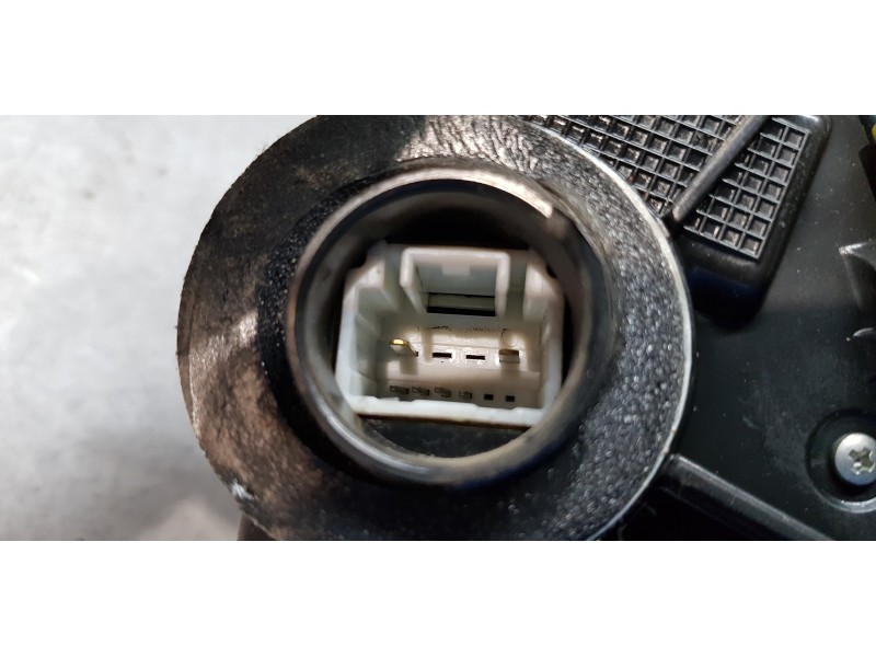 Recambio de cerradura puerta delantera izquierda para toyota auris active referencia OEM IAM 6904002210   Recambio de cerradura puerta delantera izquierda para toyota auris active referencia OEM IAM 6904002210