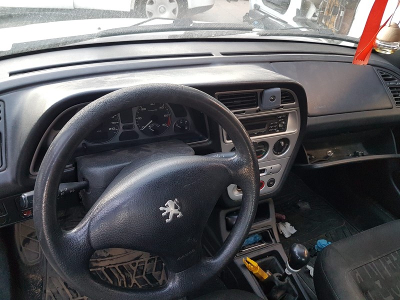 peugeot 306 berlina 3/4/5 puertas (s2) del año 2001