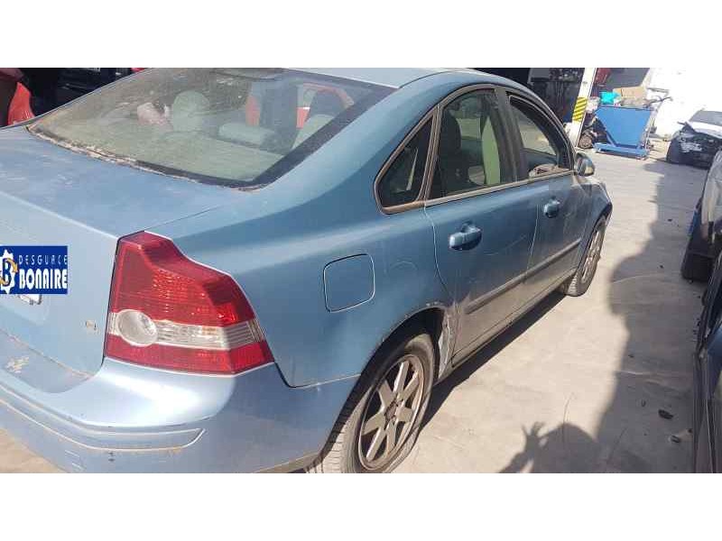 volvo s40 berlina del año 2004