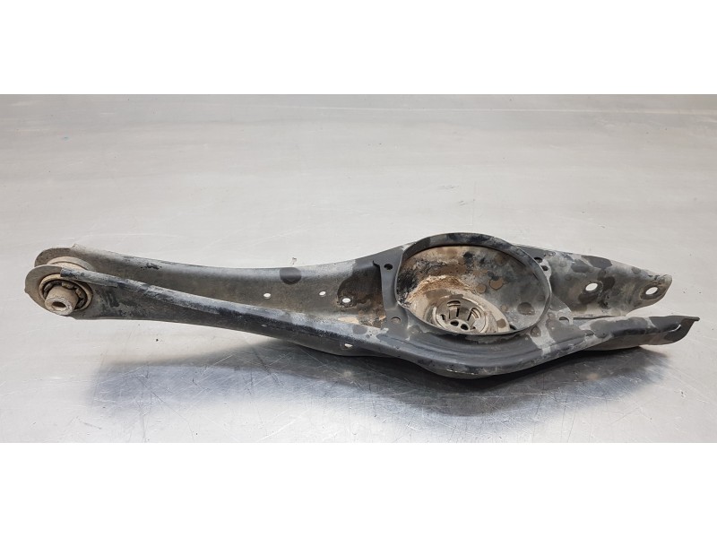 Recambio de brazo suspension inferior trasero derecho para skoda kodiaq style 4x4 referencia OEM IAM 3Q0505311E  
