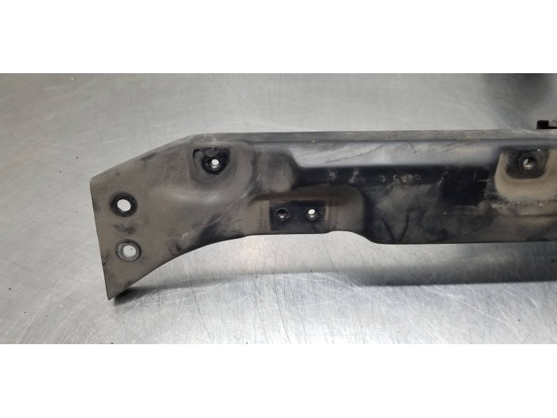 Recambio de panel frontal para ssangyong rodius xdi referencia OEM IAM 5713021500  