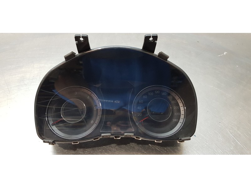 Recambio de cuadro instrumentos para hyundai i40 premium referencia OEM IAM 940113Z046  
