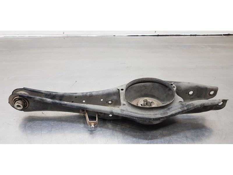 Recambio de brazo suspension inferior trasero izquierdo para skoda kodiaq style 4x4 referencia OEM IAM 3Q0505311E  
