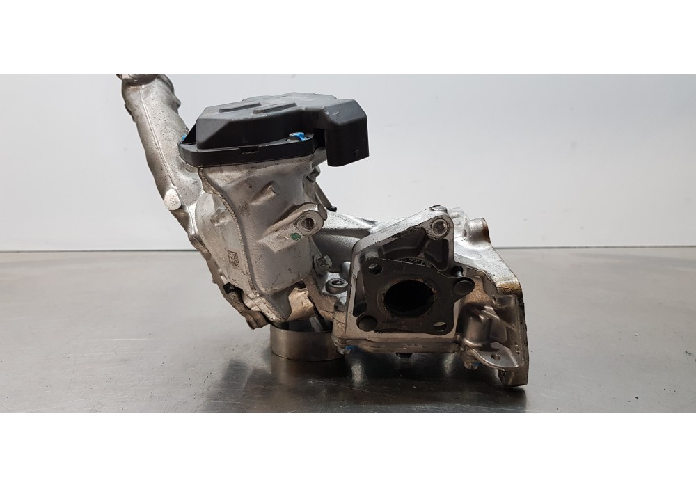 Recambio de valvula egr para mercedes clase c (w204) berlina 2.1 cdi cat referencia OEM IAM A6511400360  