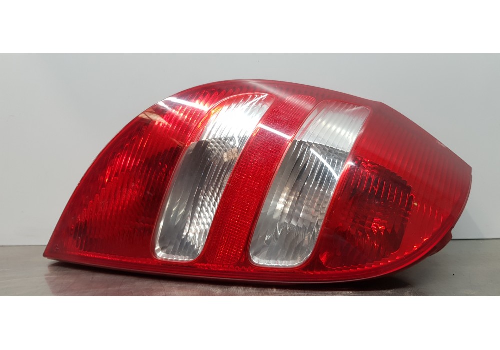 Recambio de piloto trasero izquierdo para mercedes clase a (w169) a 150 (169.031) referencia OEM IAM A1698200364  