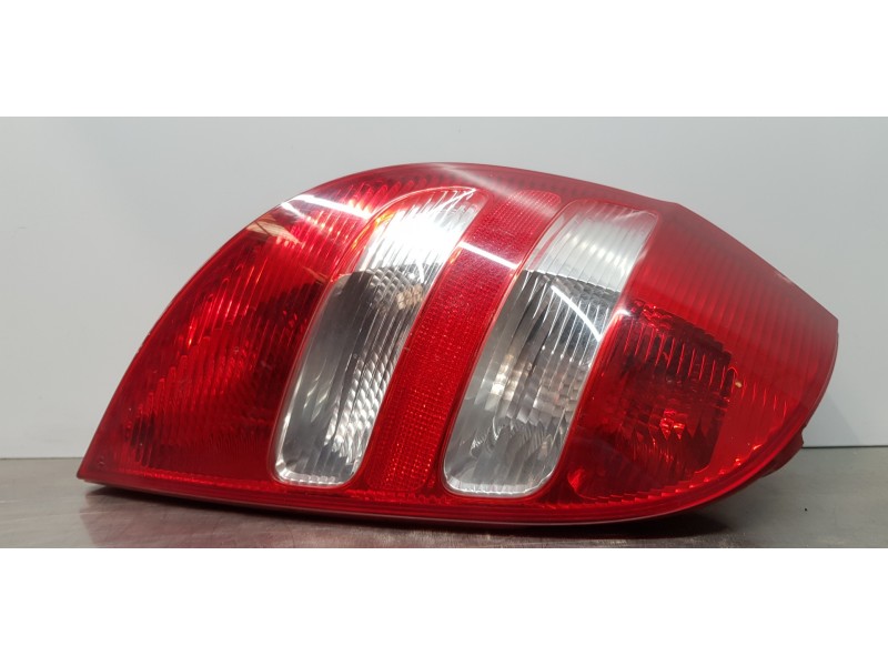 Recambio de piloto trasero izquierdo para mercedes clase a (w169) a 150 (169.031) referencia OEM IAM A1698200364  