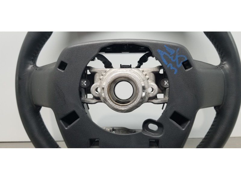 Recambio de volante para toyota corolla touring sports (e21) hybrid active referencia OEM IAM 4510202820C1  