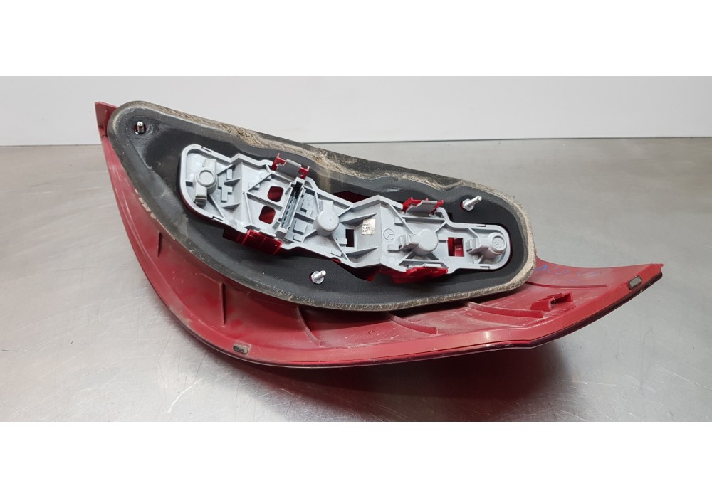 Recambio de piloto trasero izquierdo para mercedes clase a (w169) a 150 (169.031) referencia OEM IAM A1698200364  