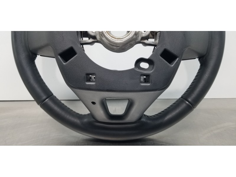 Recambio de volante para toyota corolla touring sports (e21) hybrid active referencia OEM IAM 4510202820C1  