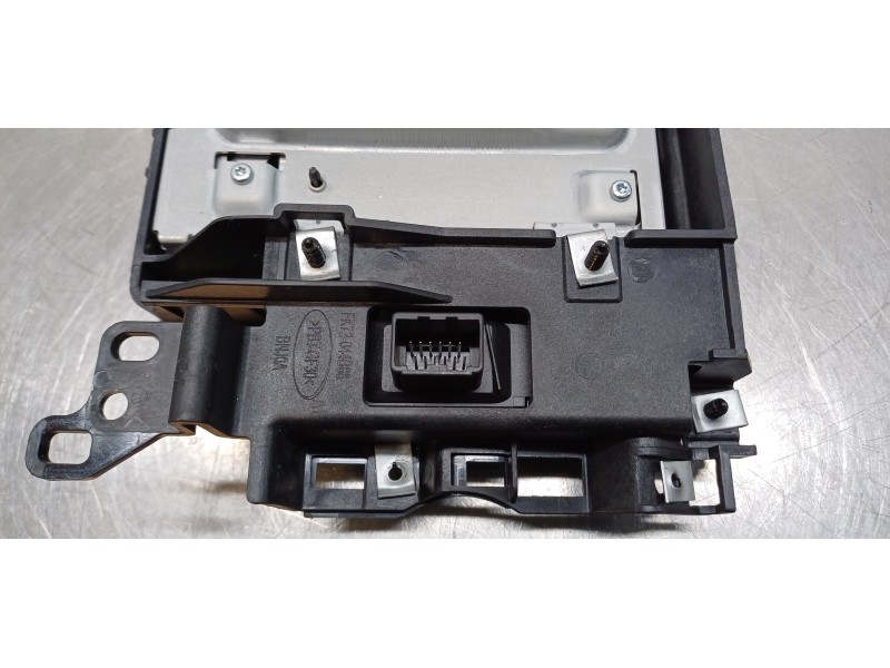 Recambio de pantalla multifuncion para land rover discovery sport pure referencia OEM IAM FK7219C299AC  