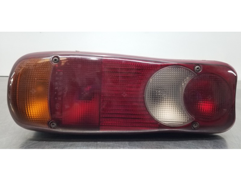 Recambio de piloto trasero derecho para nissan atleon tk356 referencia OEM IAM    Recambio de piloto trasero derecho para nissan atleon tk356 referencia OEM IAM