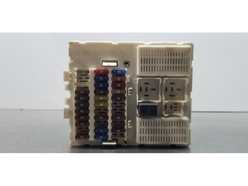 Recambio de caja reles / fusibles para ford transit connect (tc7) furgón largo (2006) referencia OEM IAM 7T1T14A073BA   Recambio de caja reles / fusibles para ford transit connect (tc7) furgón largo (2006) referencia OEM IAM 7T1T14A073BA