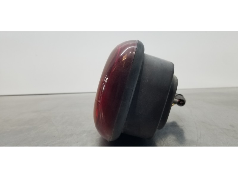 Recambio de piloto trasero derecho para nissan atleon tk356 referencia OEM IAM    Recambio de piloto trasero derecho para nissan atleon tk356 referencia OEM IAM