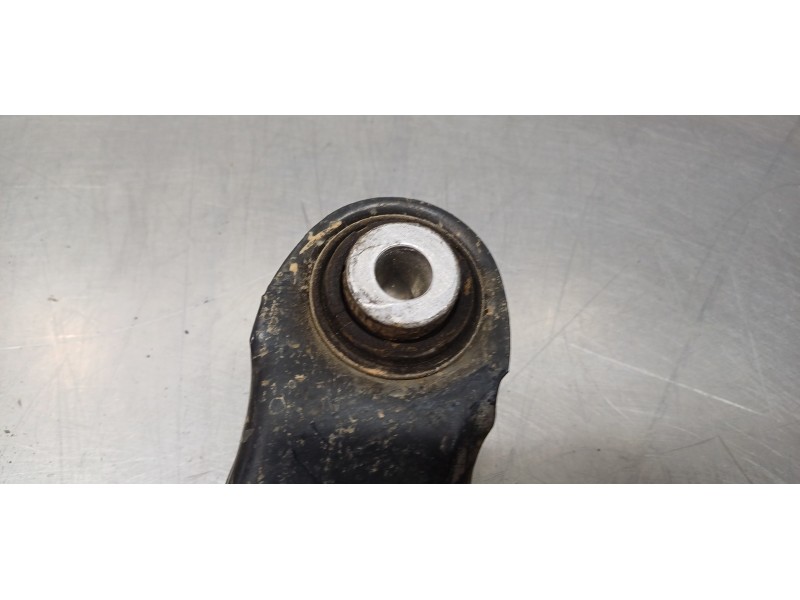 Recambio de brazo suspension superior trasero izquierdo para skoda kodiaq style 4x4 referencia OEM IAM 5Q0505323D  