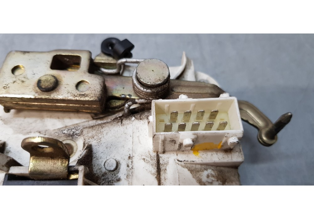 Recambio de cerradura puerta delantera derecha para lancia phedra (180) 2.2 jtd 16v executive referencia OEM IAM 9645109880  