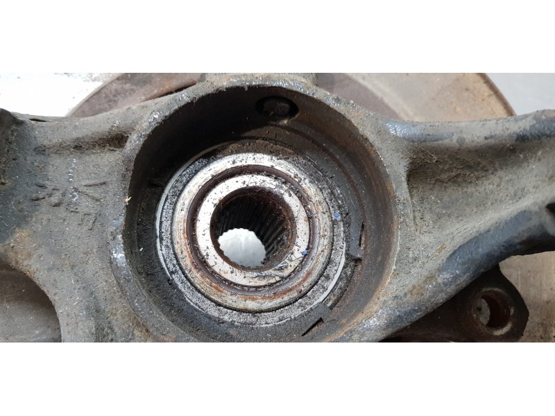 Recambio de mangueta delantera derecha para hyundai i40 premium referencia OEM IAM 517163Z000  