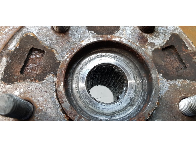 Recambio de mangueta delantera izquierda para hyundai i40 premium referencia OEM IAM 517153Z000  