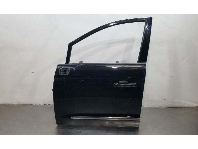 Recambio de puerta delantera izquierda para ssangyong rodius xdi referencia OEM IAM 6200321200  