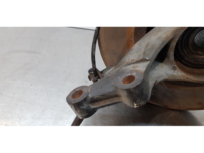 Recambio de mangueta delantera izquierda para hyundai i40 premium referencia OEM IAM 517153Z000  