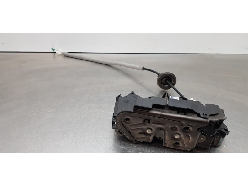 Recambio de cerradura puerta trasera derecha para skoda kodiaq style 4x4 referencia OEM IAM 5TA839016E A6E5TA839016E 